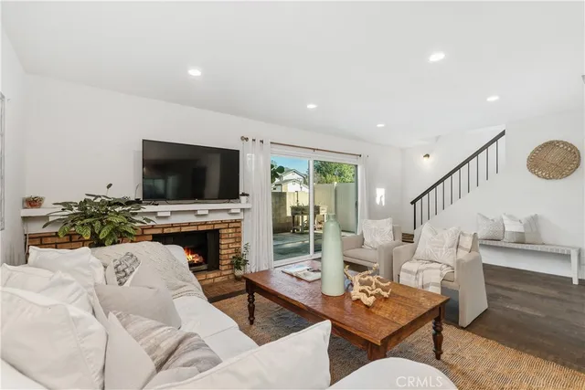 $879,000 | 1041 Tustin Pines Way, Tustin, CA 92780