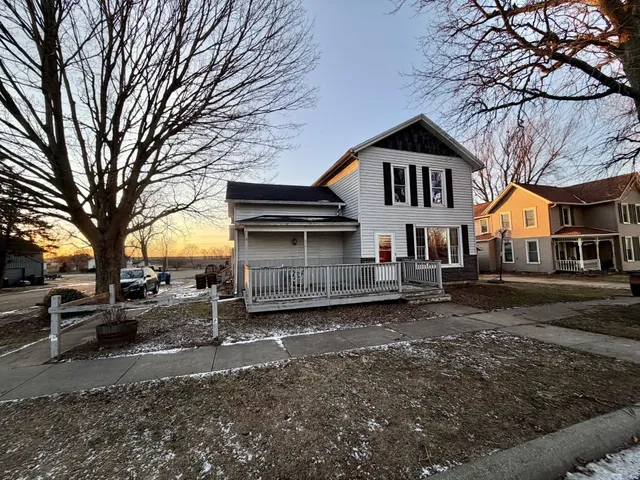 $99,900 | 318 South Chestnut Street, Shannon, IL 61078