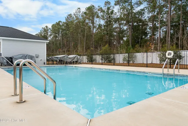 $1,700 | 72 Catalina Circle, Swansboro, NC 28584