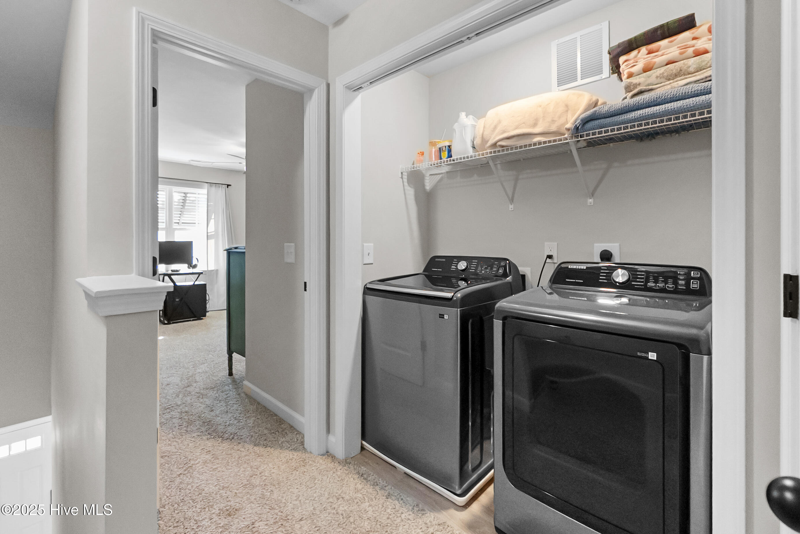 72 Catalina Circle Swansboro, NC 28584 - Photo 36 of 36 Washer_dryer1