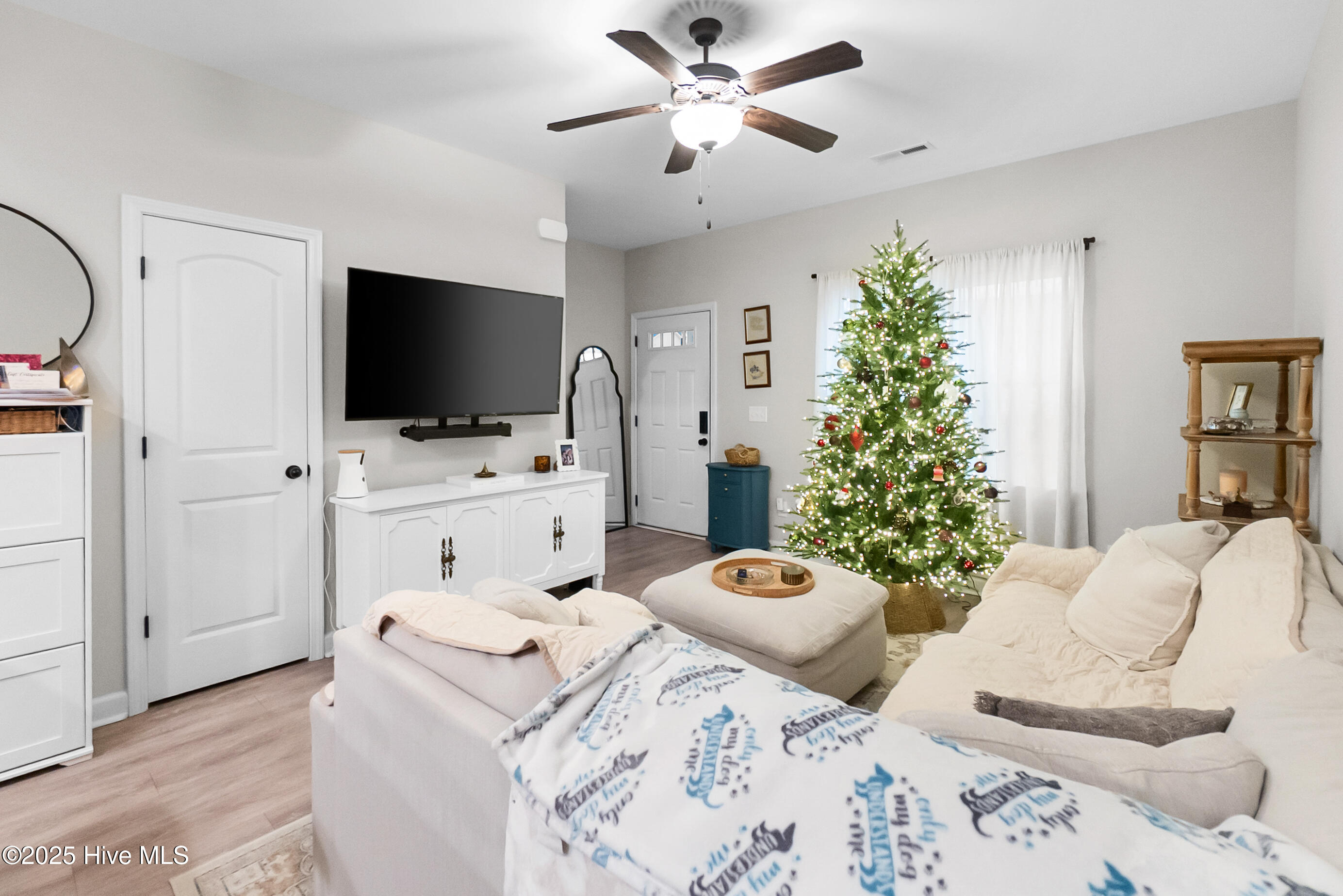 72 Catalina Circle Swansboro, NC 28584 - Photo 6 of 36 LR3