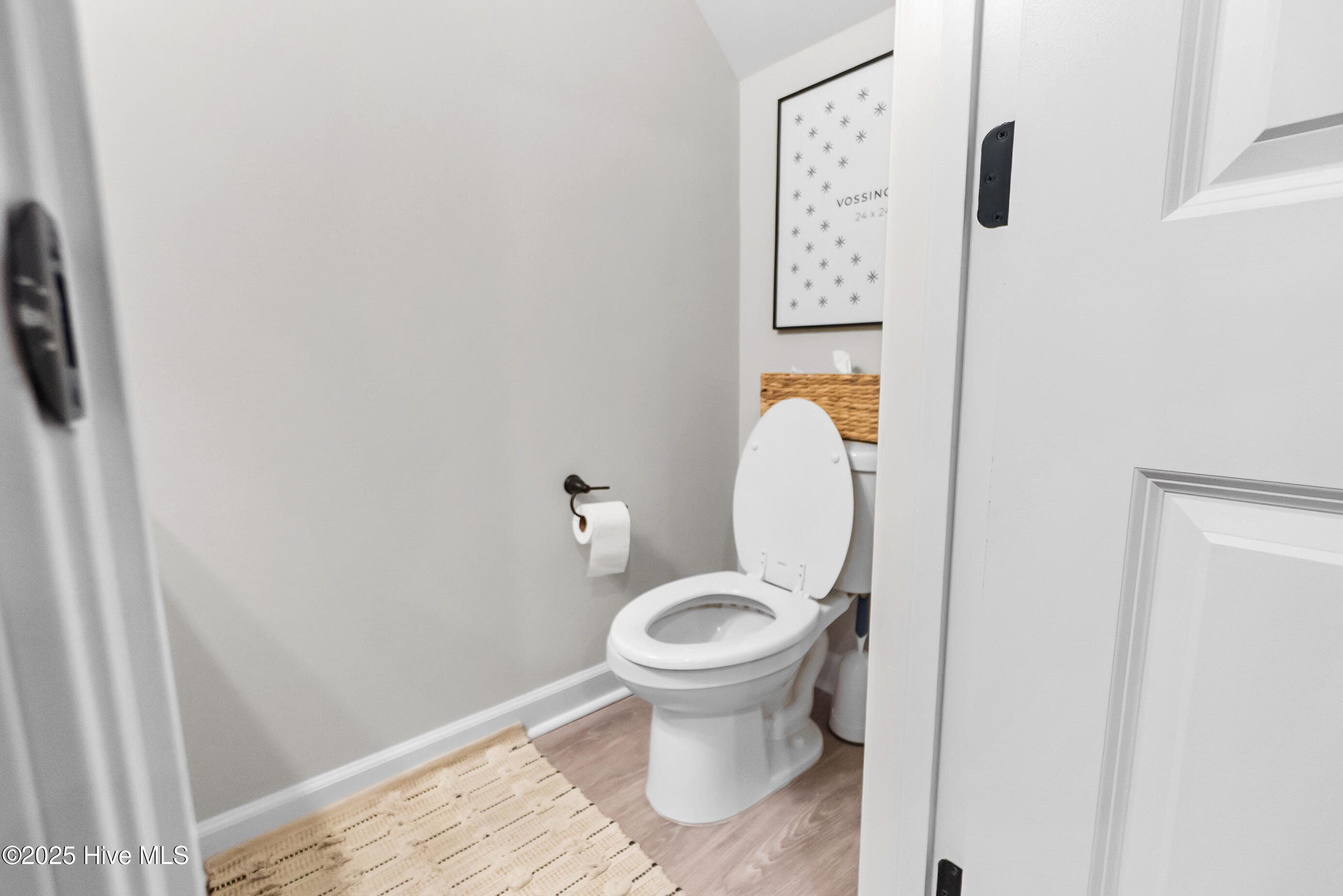 72 Catalina Circle Swansboro, NC 28584 - Photo 7 of 36 Half bath1