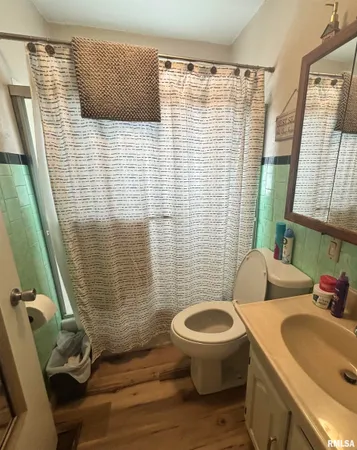 $69,900 | 897 20th Avenue, Roseville, IL 61473