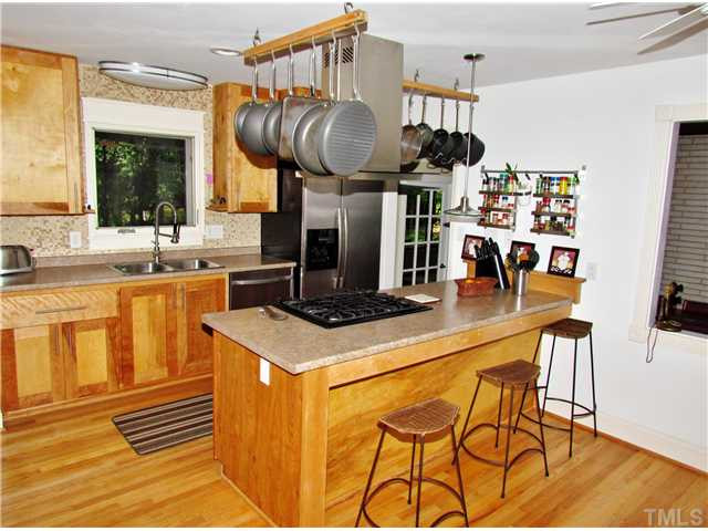 5013 Elaine Avenue Raleigh, NC 27616 - Photo 5 of 25 Kitchen