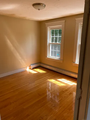 $1,600 | 70 Walnut Street, Putnam, CT 06260