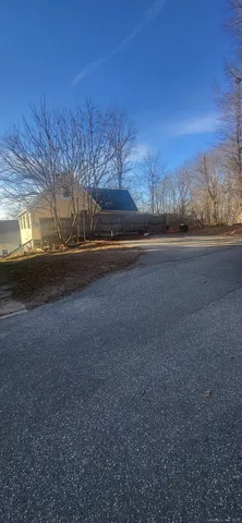 $1,600 | 70 Walnut Street, Putnam, CT 06260