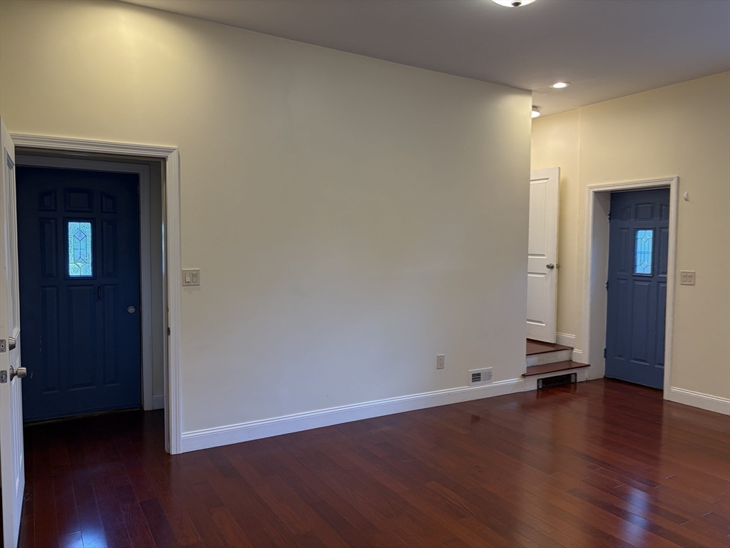 153 Walnut Street, Unit 1 Newton, MA 02460 - Photo 14 of 20