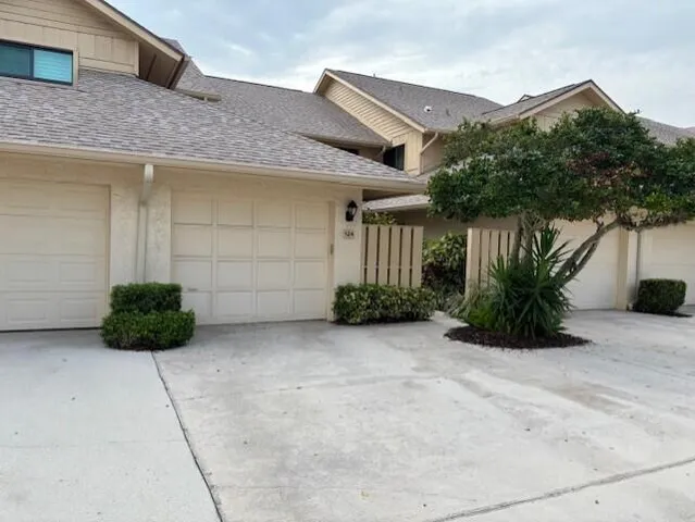 $8,000 | 17109 Waterbend Drive, Unit 124, Jupiter, FL 33477