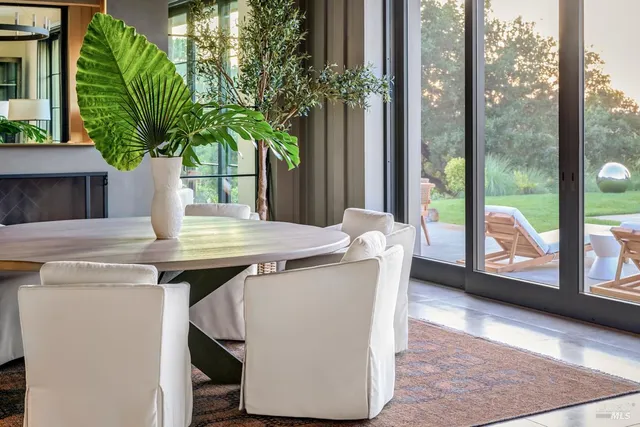 $9,800,000 | 710 Soscol Creek Road, Napa, CA 94559