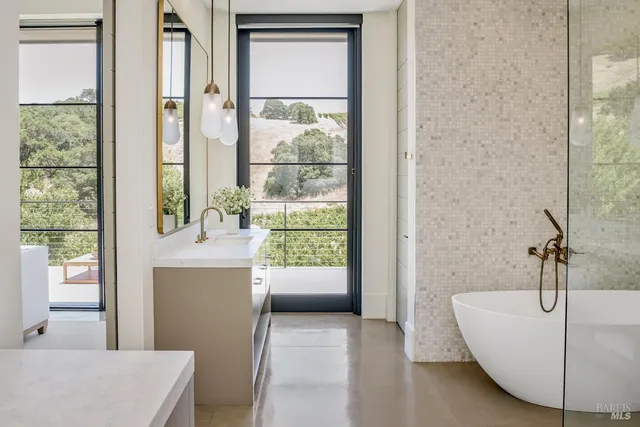 $9,800,000 | 710 Soscol Creek Road, Napa, CA 94559