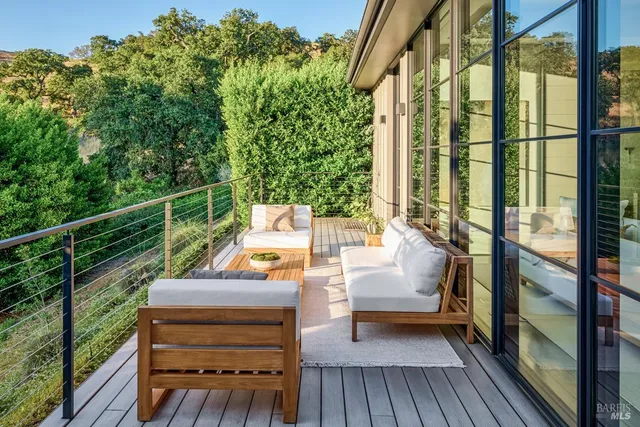 $9,800,000 | 710 Soscol Creek Road, Napa, CA 94559