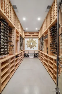 $9,800,000 | 710 Soscol Creek Road, Napa, CA 94559