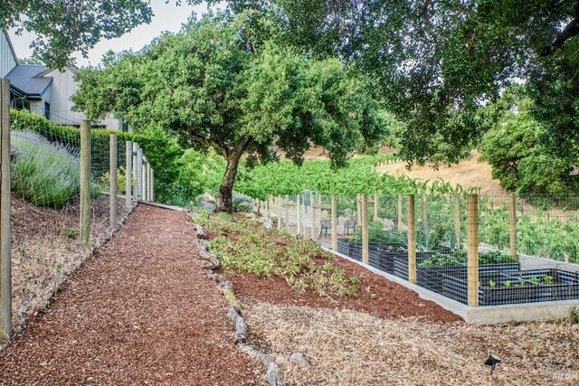 $9,800,000 | 710 Soscol Creek Road, Napa, CA 94559