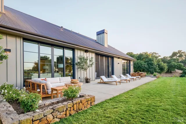 $9,800,000 | 710 Soscol Creek Road, Napa, CA 94559