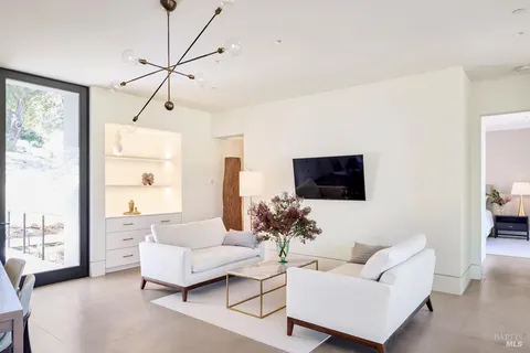 $9,800,000 | 710 Soscol Creek Road, Napa, CA 94559