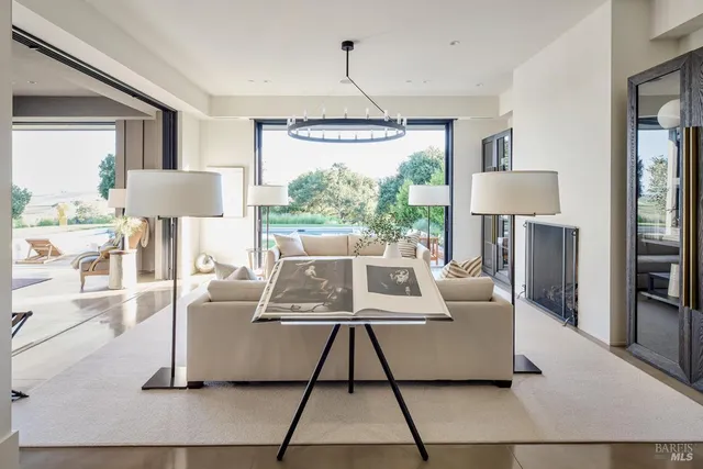 $9,800,000 | 710 Soscol Creek Road, Napa, CA 94559