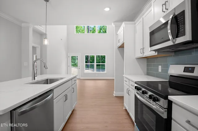 $349,400 | 7368 Sun Blossom Lane, Knoxville, TN 37924