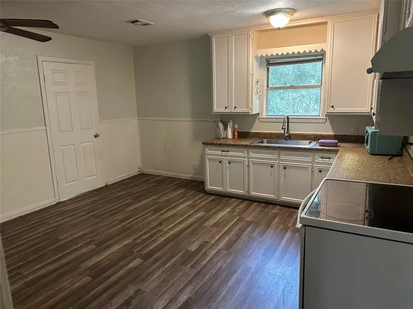 $1,400 | 13820 Farm To Market 787, Cleveland, TX 77327