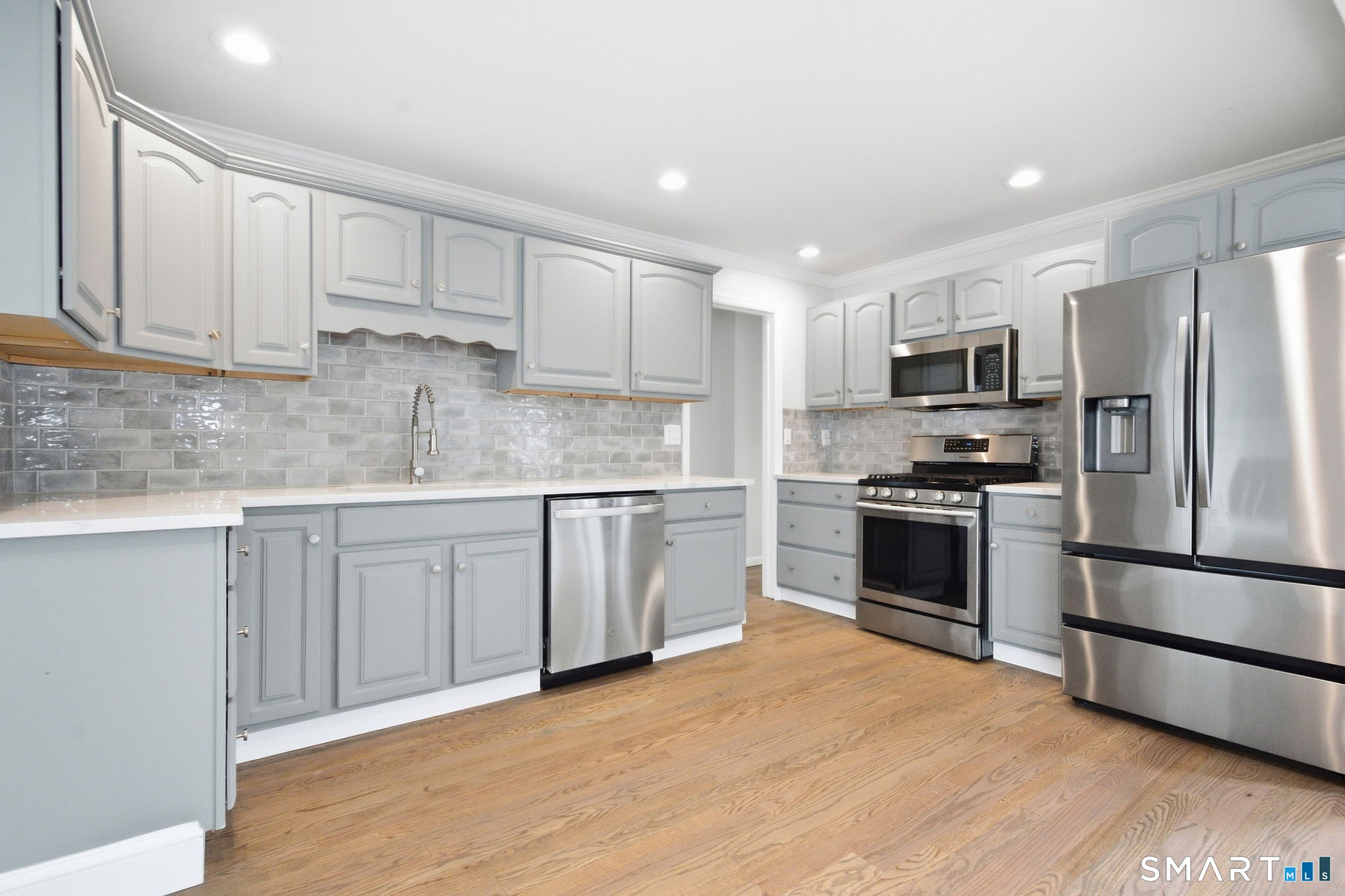 3 Beacon Square Fairfield, CT 06825 - Photo 12 of 23 Gallery Image 12