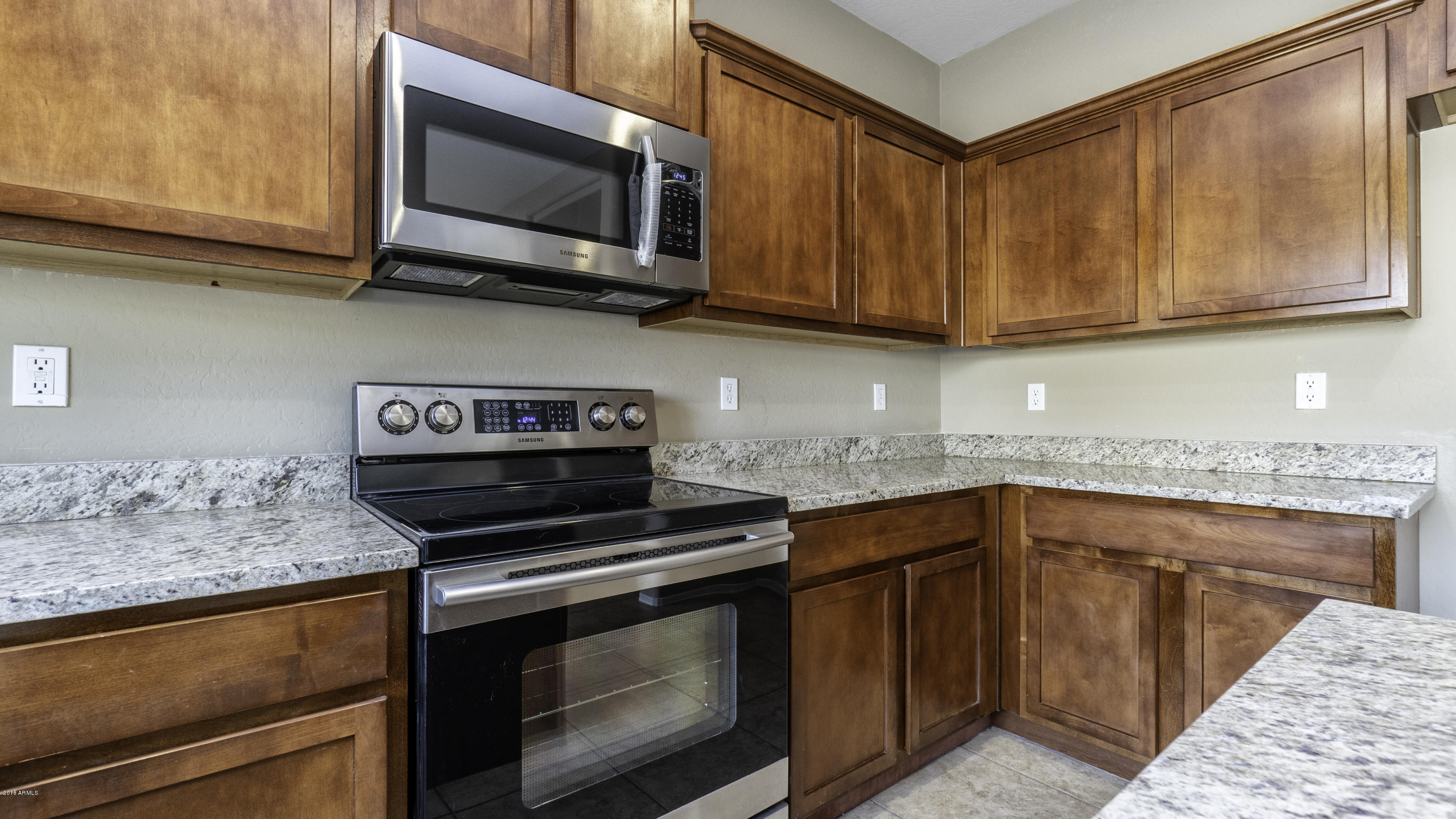 5330 West Fremont Road Laveen, AZ 85339 - Photo 7 of 36 5330 W FREMONT RD-10