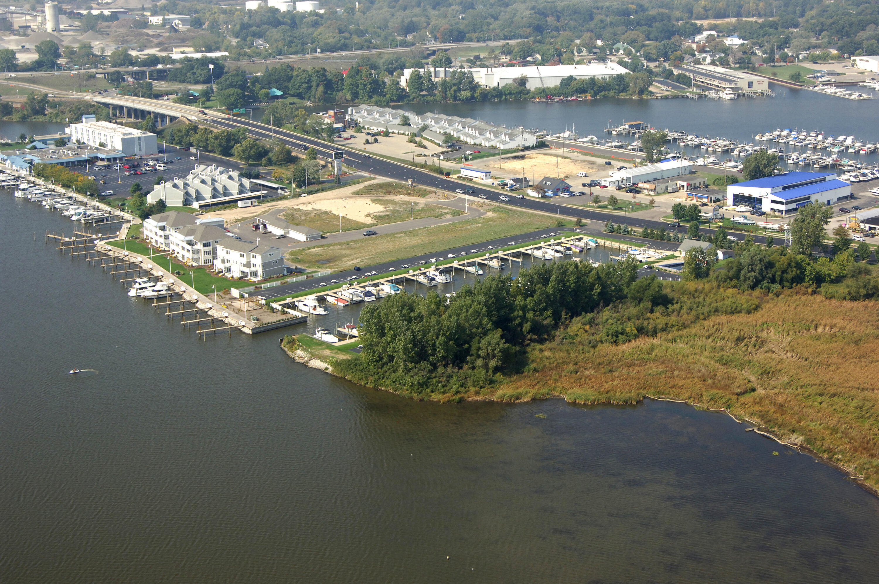 910 West Savidge Street, Unit 45 Spring Lake, MI 49456 - Photo 5 of 18 Village Cove 6