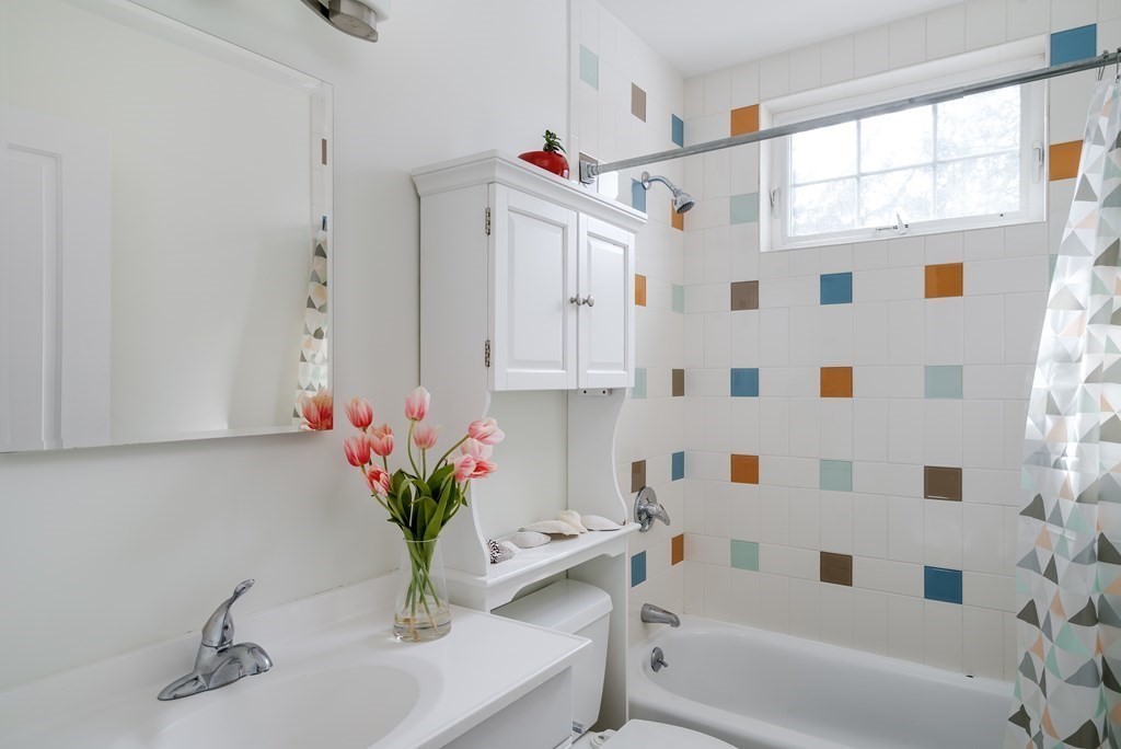 24 Newcastle Road Belmont, MA 02478 - Photo 24 of 32