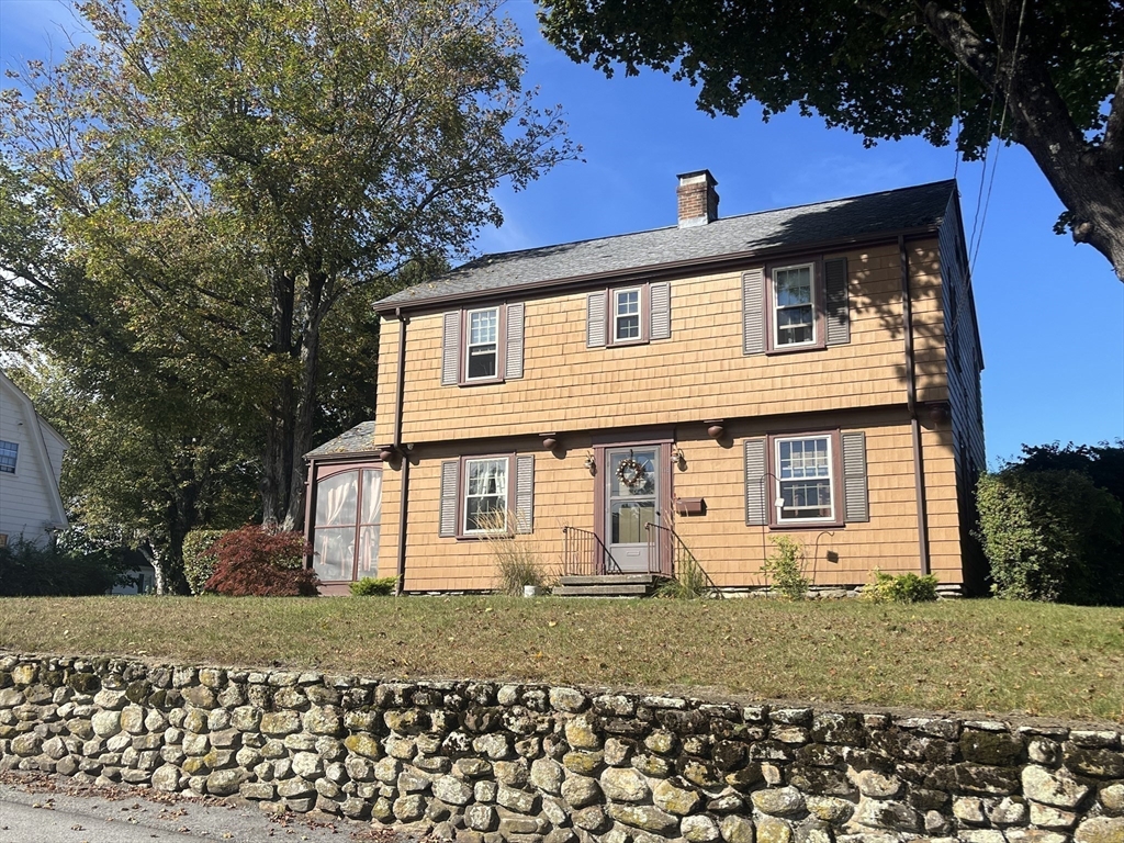 112 Chestnut Street Southbridge, MA 01550 - Photo 32 of 32 a front view of a house with a garden
