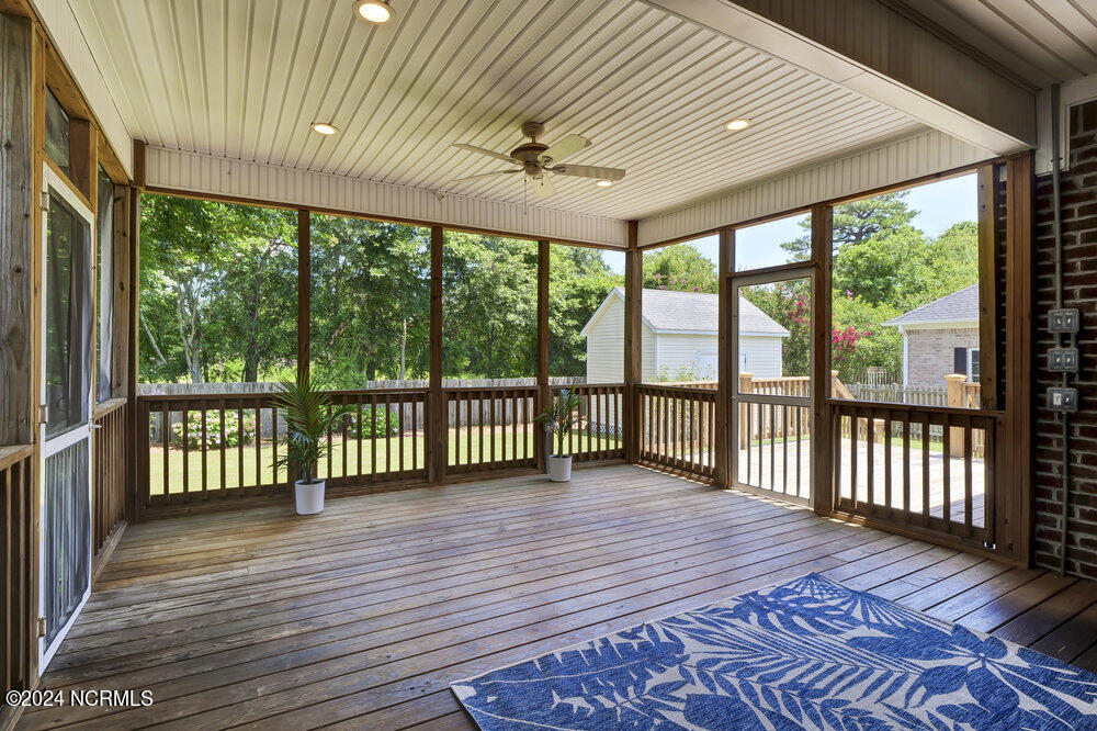 1519 Sapphire Ridge Road Wilmington, NC 28409 - Photo 39 of 52 Screened Porch