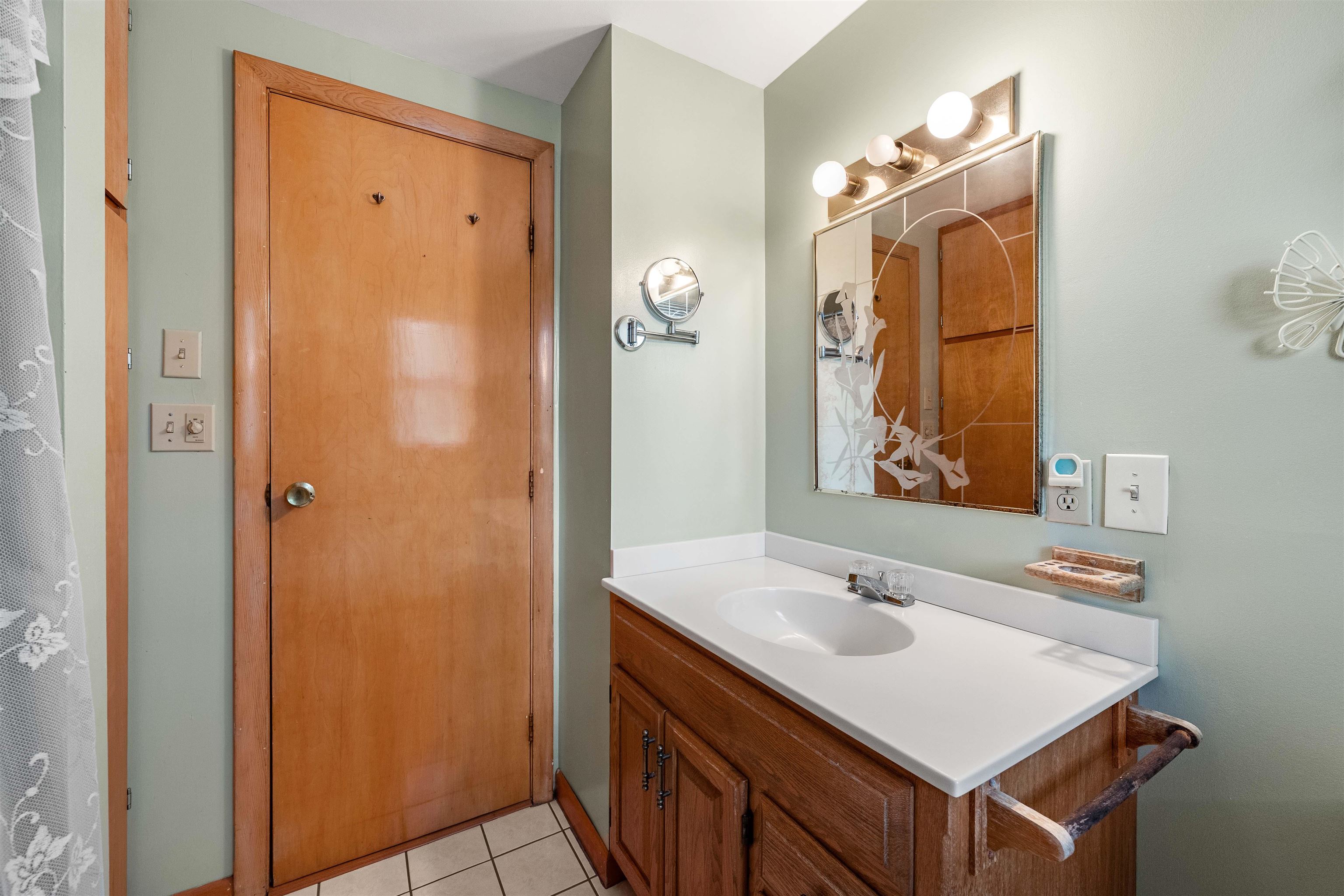 24 Plummer Street Goffstown, NH 03102 - Photo 33 of 42