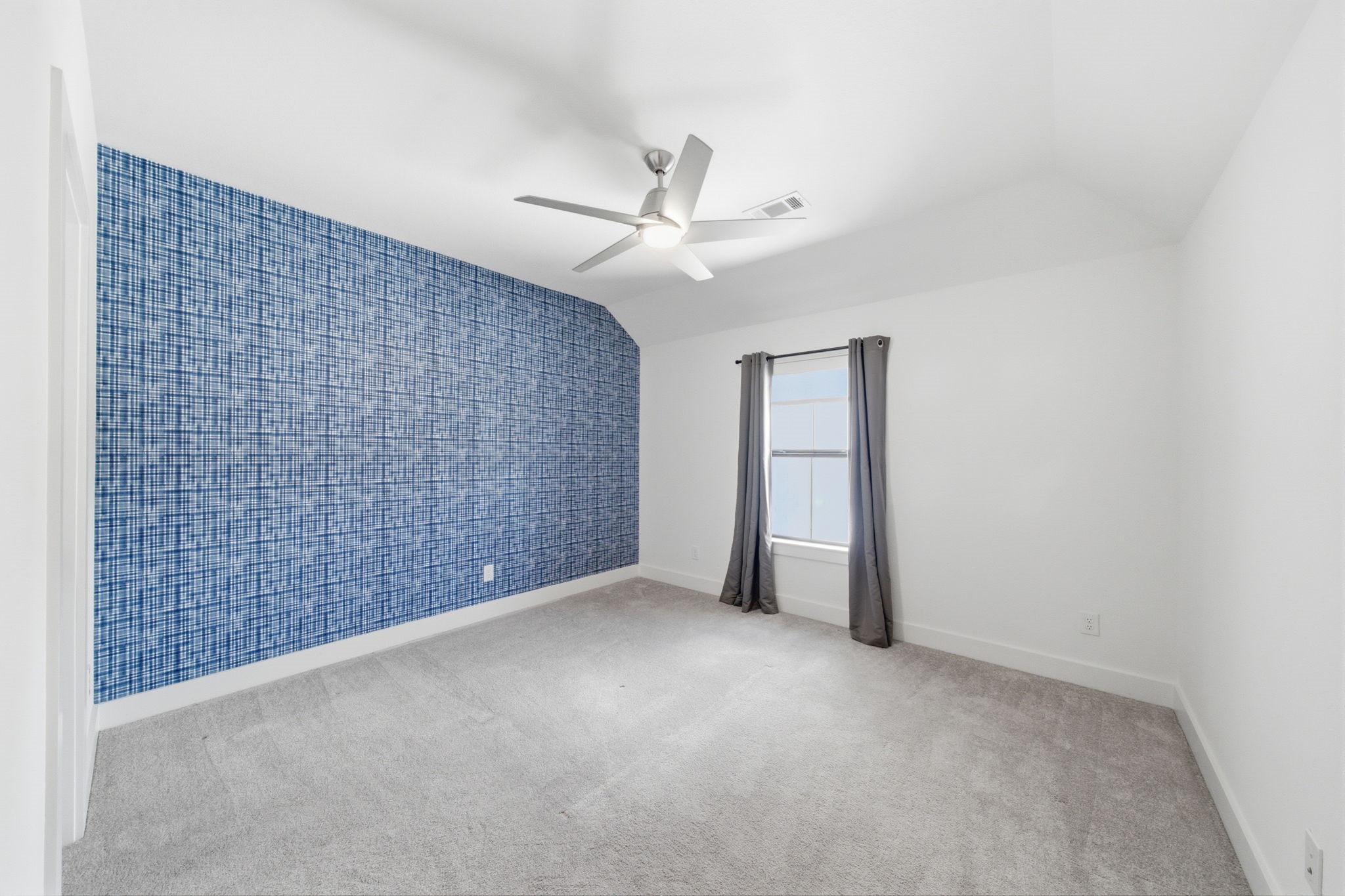4712 Lorelai Lane Spring, TX 77386 - Photo 23 of 35 Secondary bedroom #4 on the 2nd floor