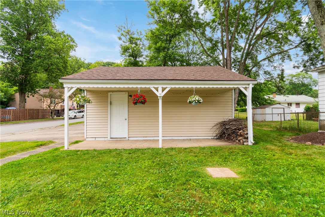 535 Massillon Road Akron, OH 44306 - Photo 21 of 25 Gallery Image 21
