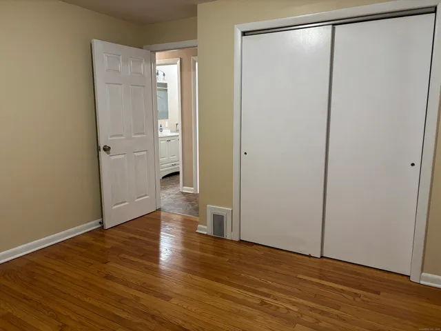 $1,950 | 897 Colonel Ledyard Highway, Ledyard, CT 06339