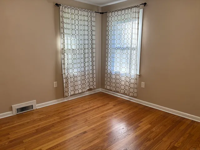 $1,950 | 897 Colonel Ledyard Highway, Ledyard, CT 06339