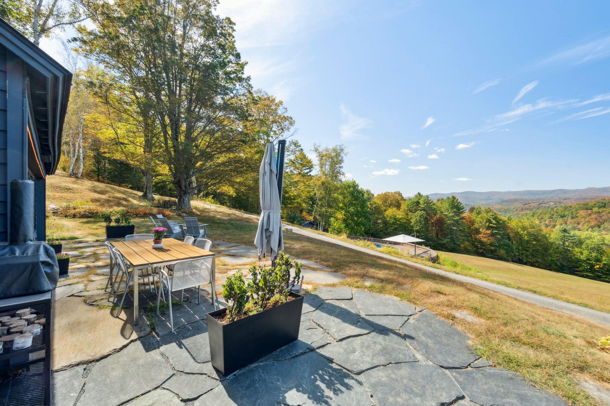 2769 Cloudland Road Woodstock, VT 05091 - Photo 3 of 56