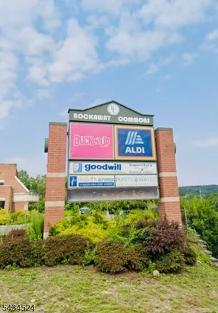 $2,200 | 204 Highway 46, Unit 201, Rockaway, NJ 07866