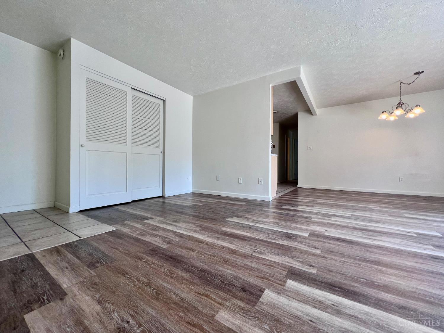 6584 Hearne Road, Unit 24 Cincinnati, OH 45248 - Photo 7 of 18