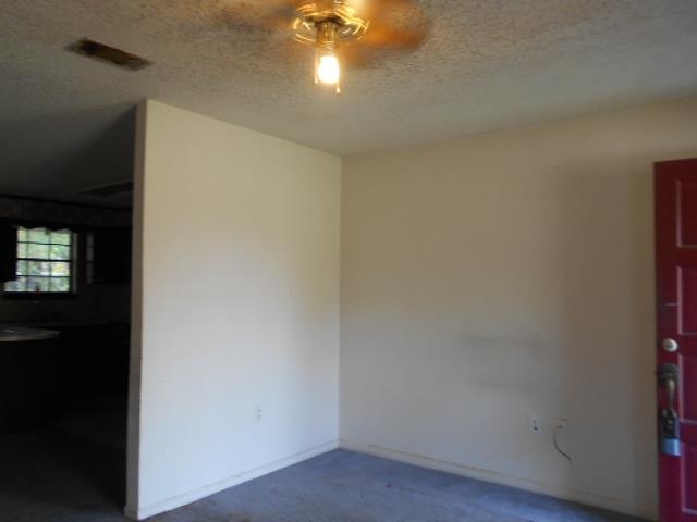 7714 Grayson Avenue Baton Rouge, LA 70812 - Photo 6 of 13 Livingrooom