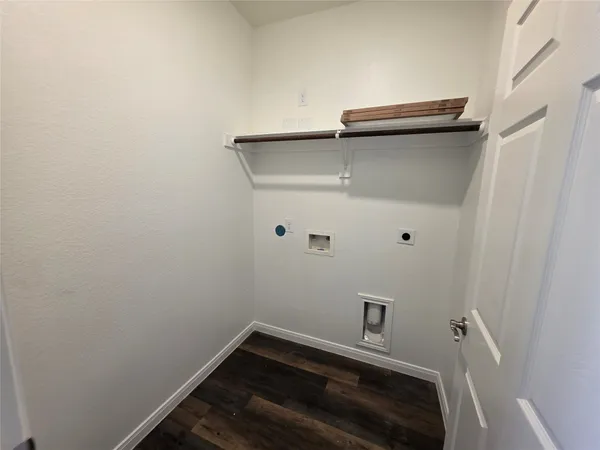 $1,875 | 6119 Lacey Oak Drive, Hitchcock, TX 77563