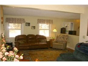 385 Quechee Main Street, Unit 2 Hartford, VT 05059 - Photo 4 of 8 Gallery Image 4