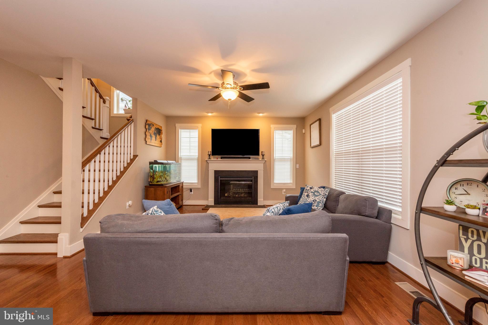 1118 Chevron Road Severn, MD 21144 - Photo 4 of 42 Living Room