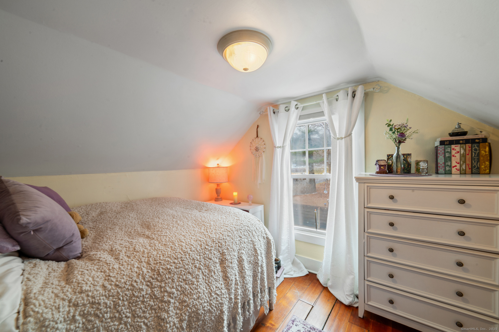 10 Hazel Plain Road Woodbury, CT 06798 - Photo 15 of 38 Upstairs Bedroom #1