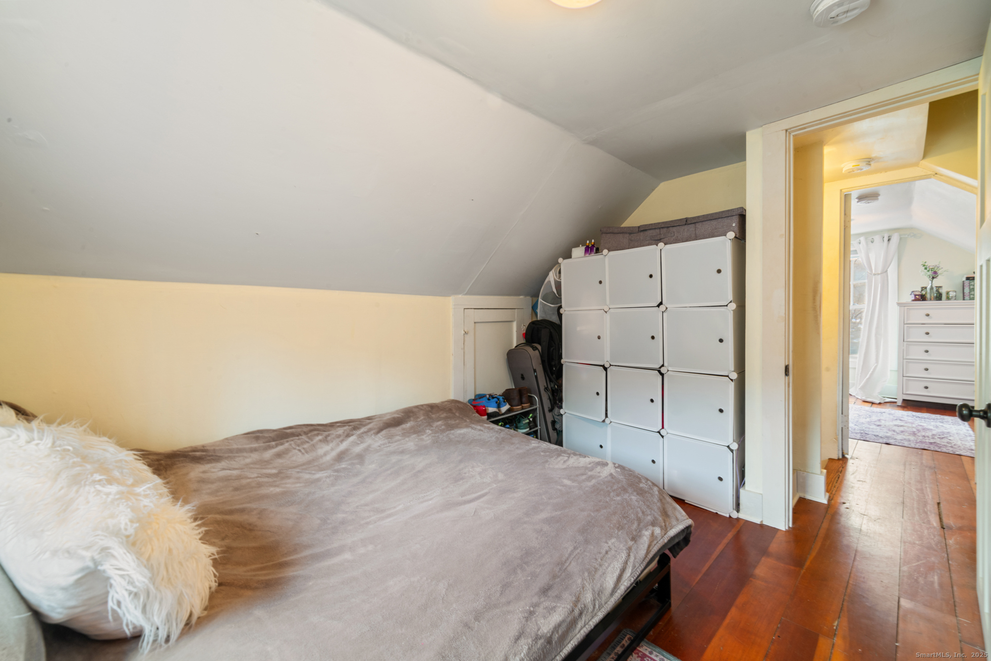 10 Hazel Plain Road Woodbury, CT 06798 - Photo 4 of 38