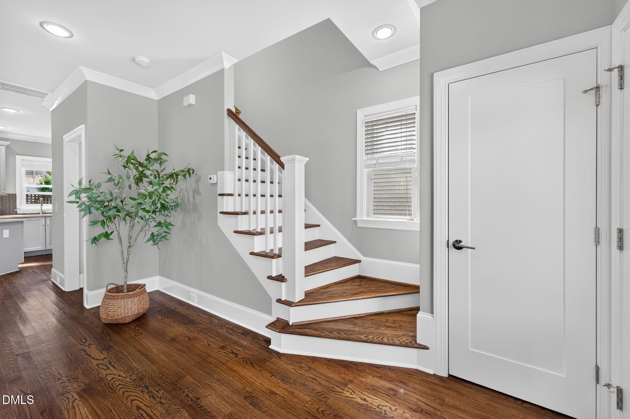 207 Camden Street Raleigh, NC 27601 - Photo 14 of 40 51_DSC_2232