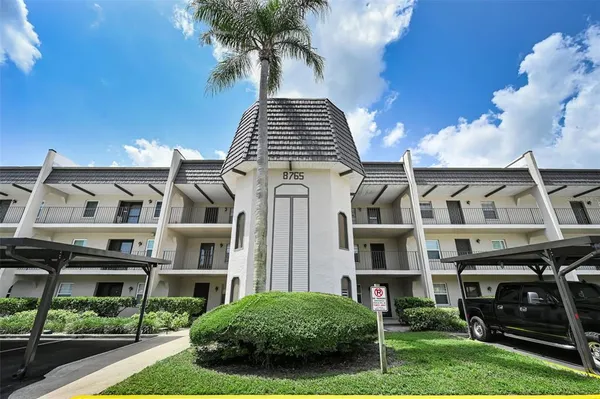 $169,500 | 8765 Bardmoor Boulevard, Unit 306, Seminole, FL 33777