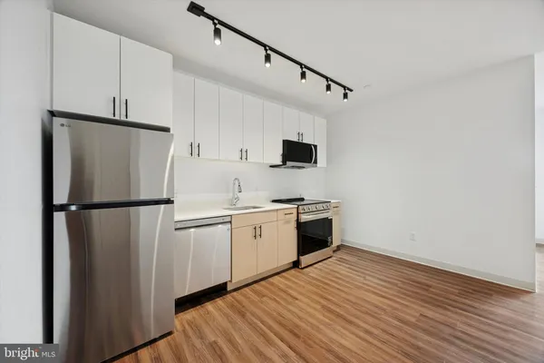 $1,365 | 4240 Chestnut Street, Unit 510, Philadelphia, PA 19104