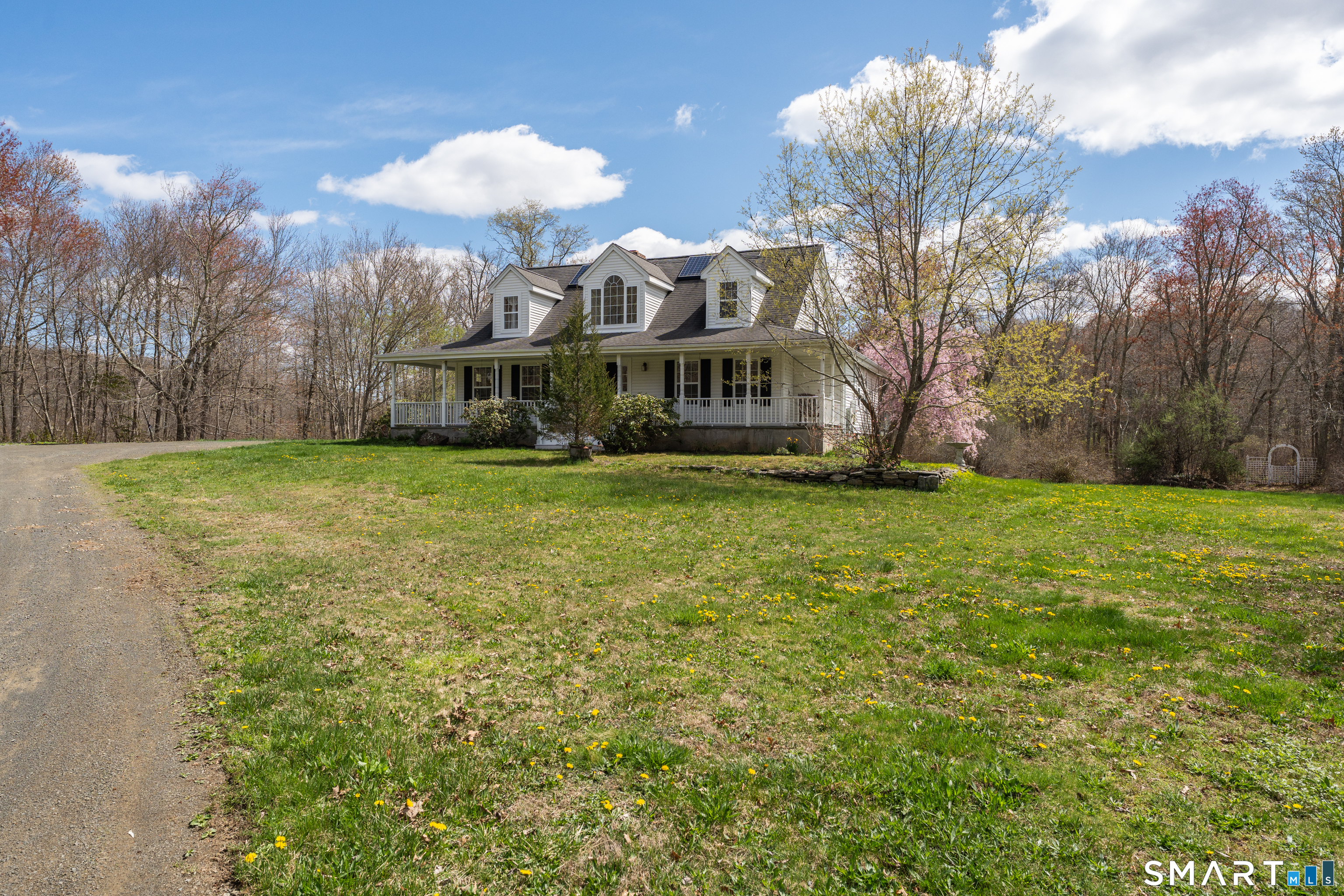 257 Elm Street Deep River, CT 06417 - Photo 4 of 40