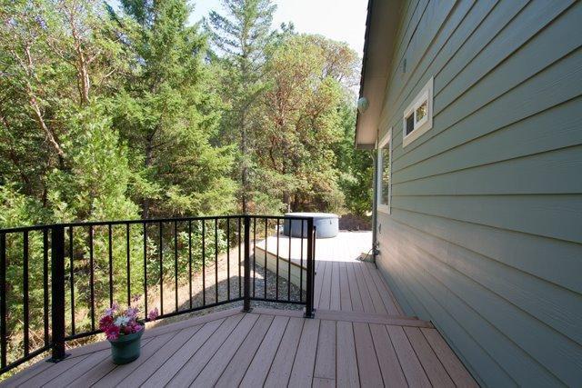 2535 Dowell Road Grants Pass, OR 97527 - Photo 19 of 32 Additional Photo