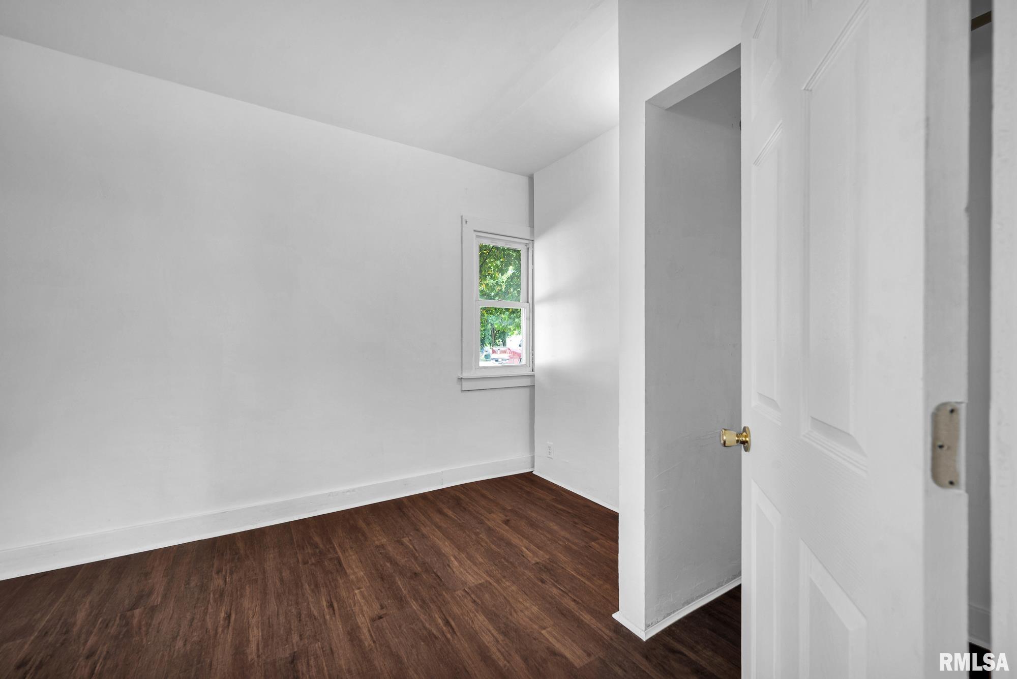 208 Fayette Street Pekin, IL 61554 - Photo 7 of 15