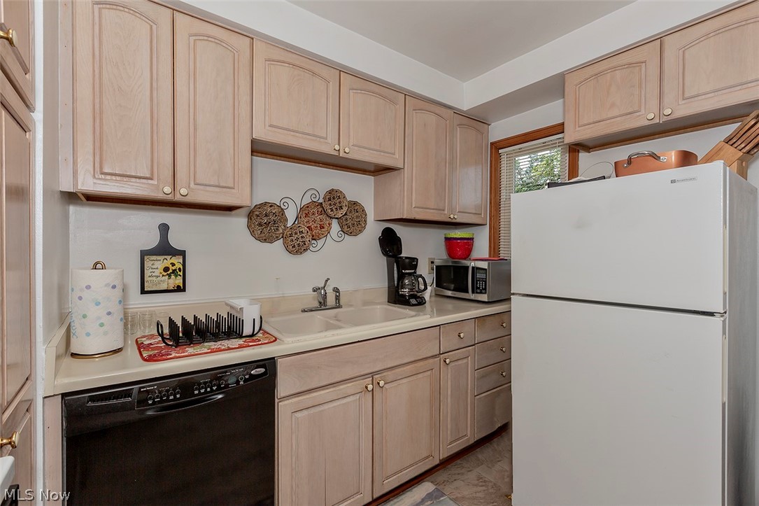 5006 North Barton Road Cleveland, OH 44124 - Photo 11 of 20 Gallery Image 11