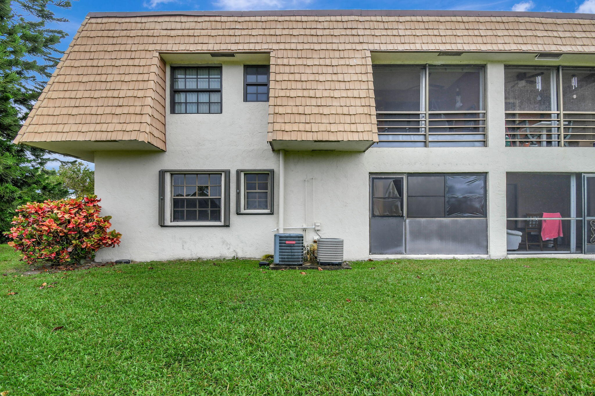 4489 Oak Terrace Drive Greenacres, FL 33463 - Photo 32 of 33 Rear of unit